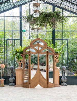 Espejo o biombo de tres piezas con forma de palmeras realizado en bambú. Francia. Años 70