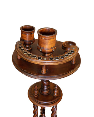 Mesa de fumador de pipa realizada en madera. Siglo XIX