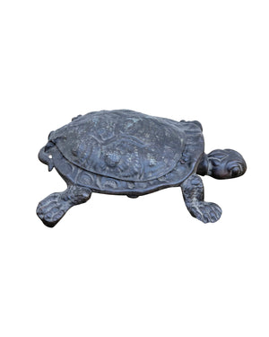 Cast iron ashtray in the shape of a turtle