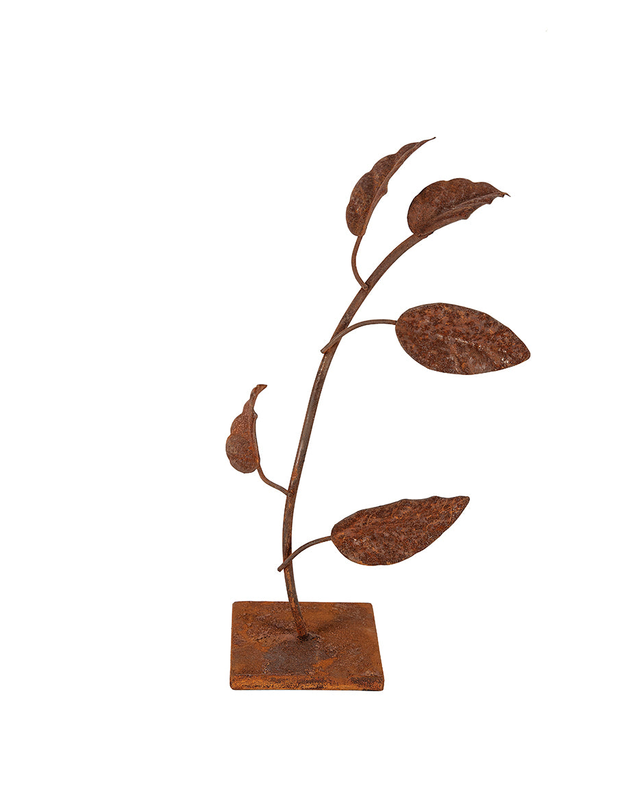 Iron sculpture in the shape of a laurel
