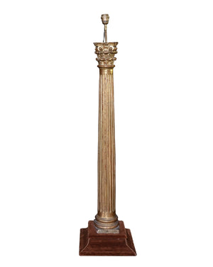 Floor lamp shaped like a golden Corinthian column carved in wood. Late XIXth century