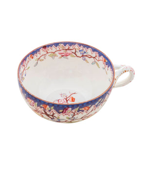 Juego de Té de porcelana con motivos florales. Siglo XIX