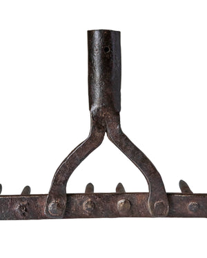 Rastrillo de hierro forjado del siglo XVIII